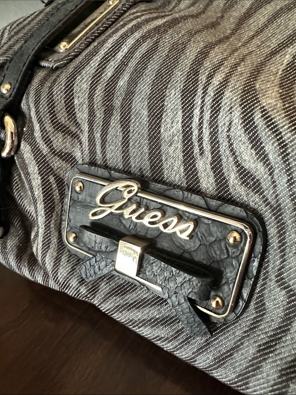 Guess Black & Gray Zebra-Print Shoulder Bag Y2K - Picture 8 of 8